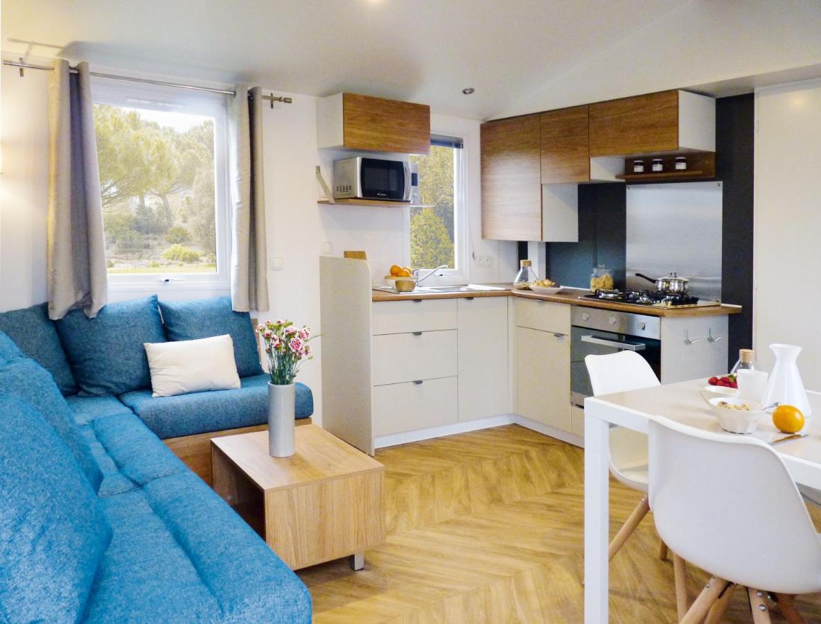 Mobil-Home Dan Dom Сент-Илер-де-Рье Экстерьер фото