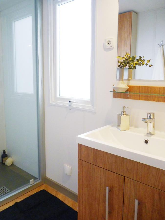 Mobil-Home Dan Dom Сент-Илер-де-Рье Экстерьер фото