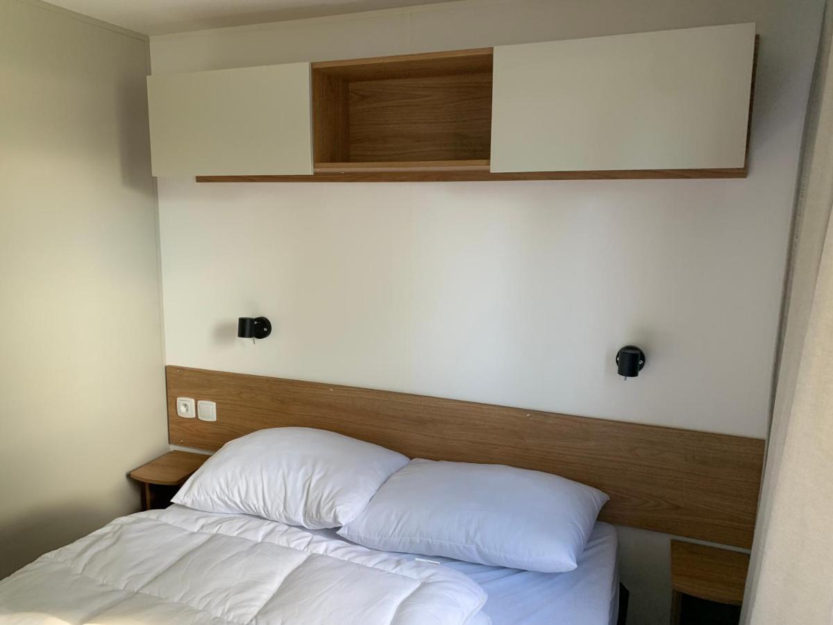 Mobil-Home Dan Dom Сент-Илер-де-Рье Экстерьер фото
